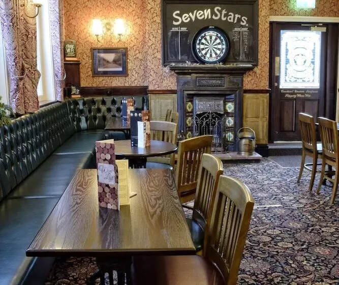 Hotelli The Seven Stars