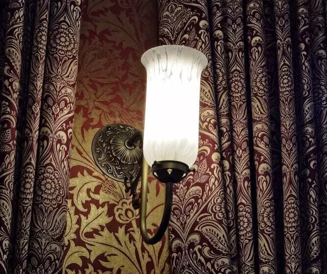 Hotelli The Seven Stars