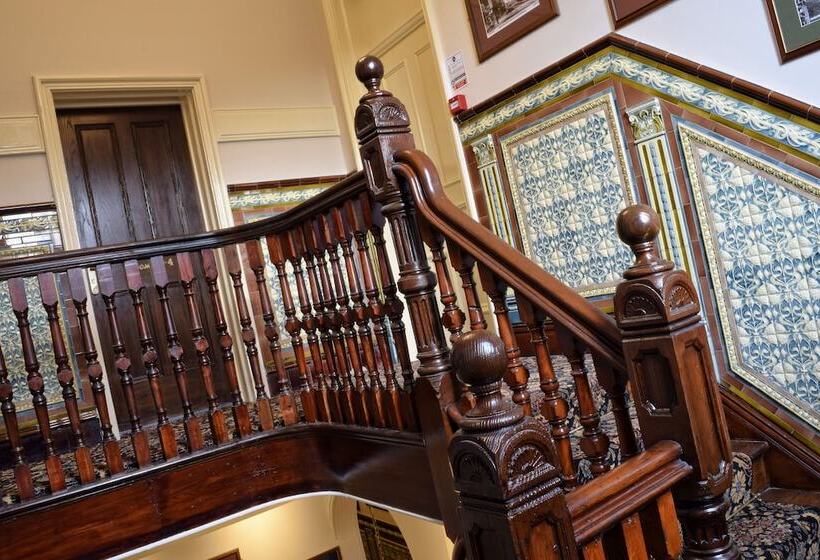 ホテル The Seven Stars