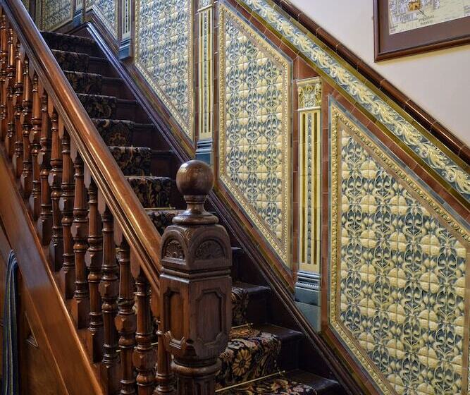 ホテル The Seven Stars