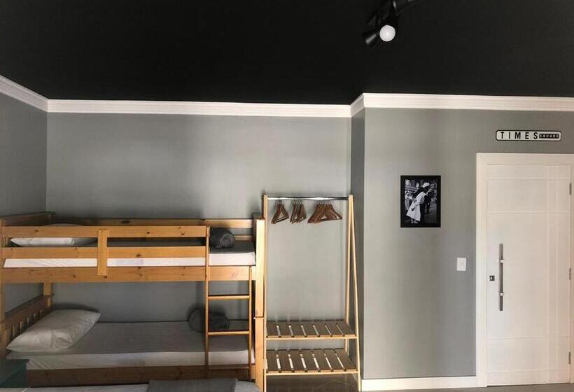 پانسیون Mundo Livre Guest House