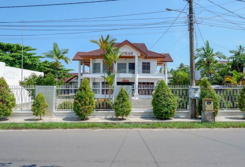 Reddoorz @ Hotel Horas Palopo