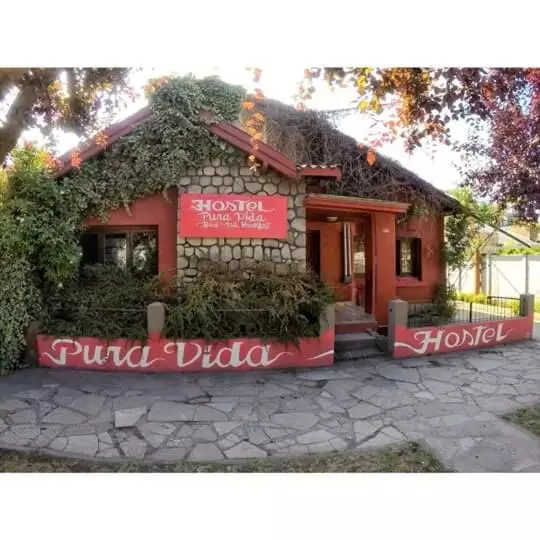 تختخواب و صبحانه Pura Vida Hostel