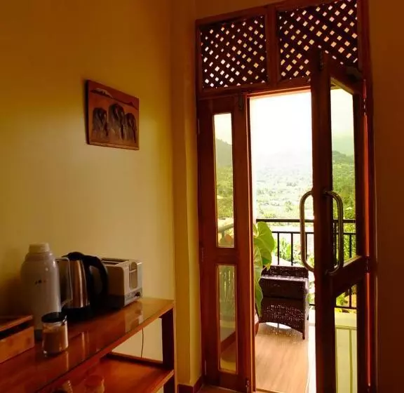 Enjivai Hostel
