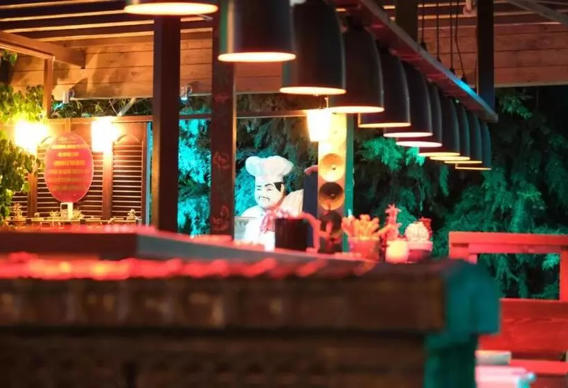 Hotelli Bella View Art Boutique