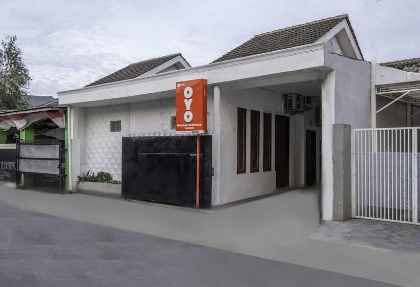 فندق Oyo 2391 Baladewa Residence Syariah