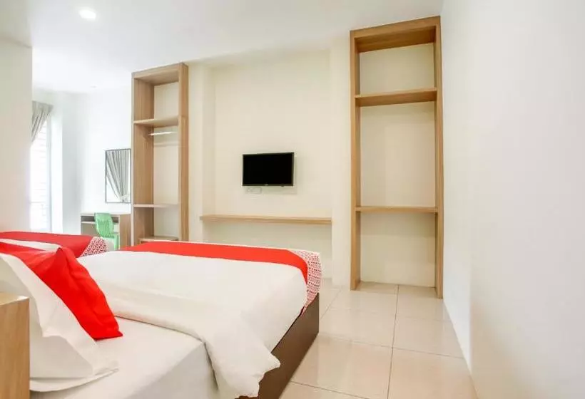 ホテル Oyo 89677 Sunflower