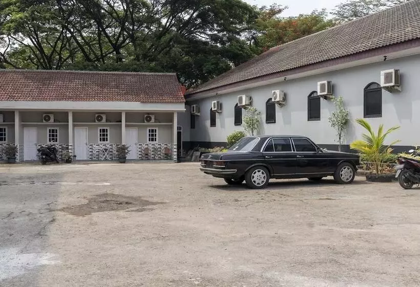 Hotelli Reddoorz Plus Near Tambun Station