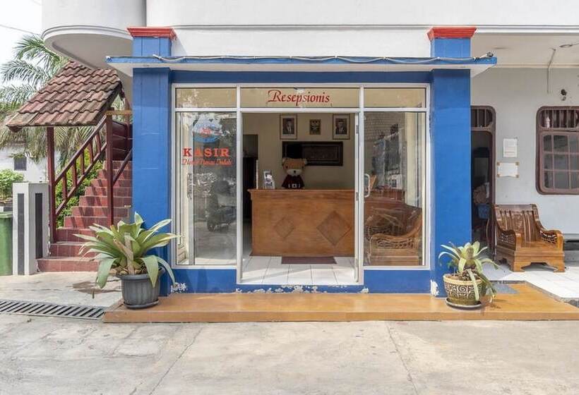 בית מלון כפרי Reddoorz Plus Near Tambun Station