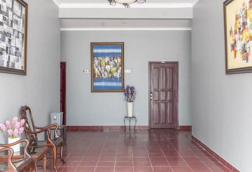 בית מלון כפרי Reddoorz Plus Near Tambun Station