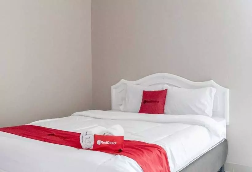 Hotelli Reddoorz Plus Near Tambun Station