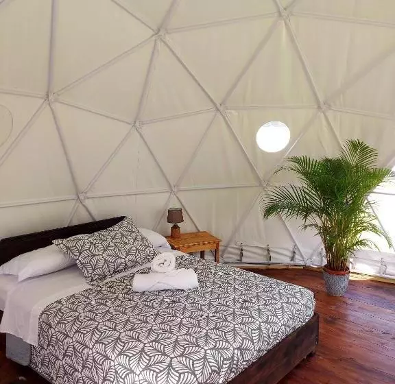 Retkeilymaja Yubarta Lodge