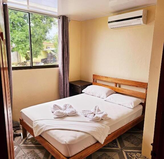 הוסטל Yubarta Lodge