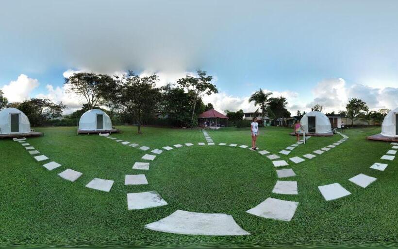 הוסטל Yubarta Lodge