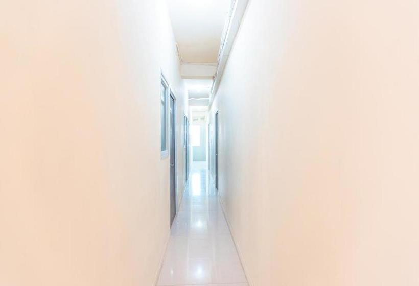 Otel Oyo 2230 Ava Guest House