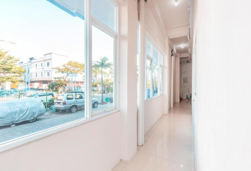 Otel Oyo 2230 Ava Guest House