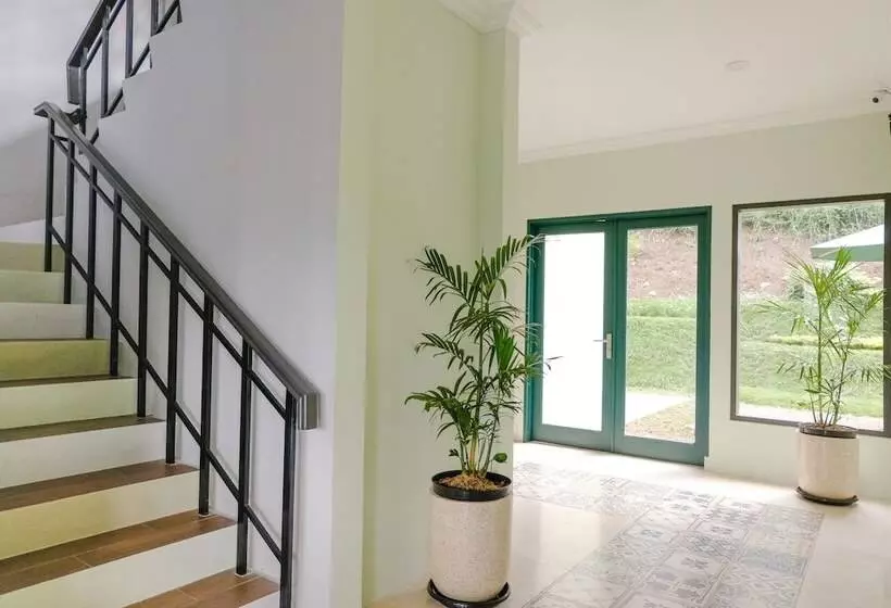 ホテル Panorama İnn Residence Batu Mitra Reddoorz