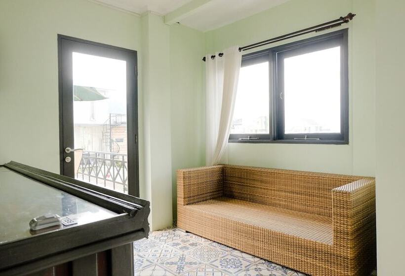 Отель Panorama İnn Residence Batu Mitra Reddoorz