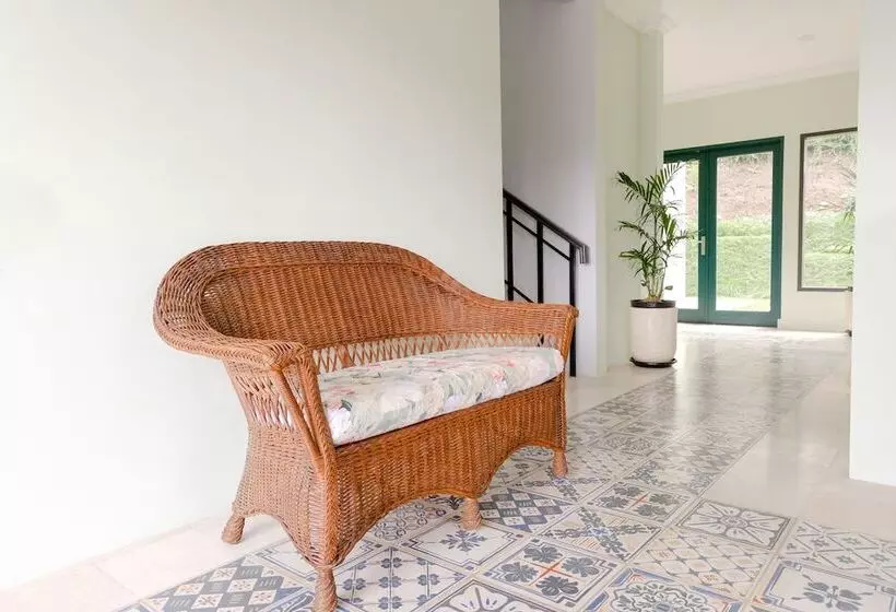 ホテル Panorama İnn Residence Batu Mitra Reddoorz