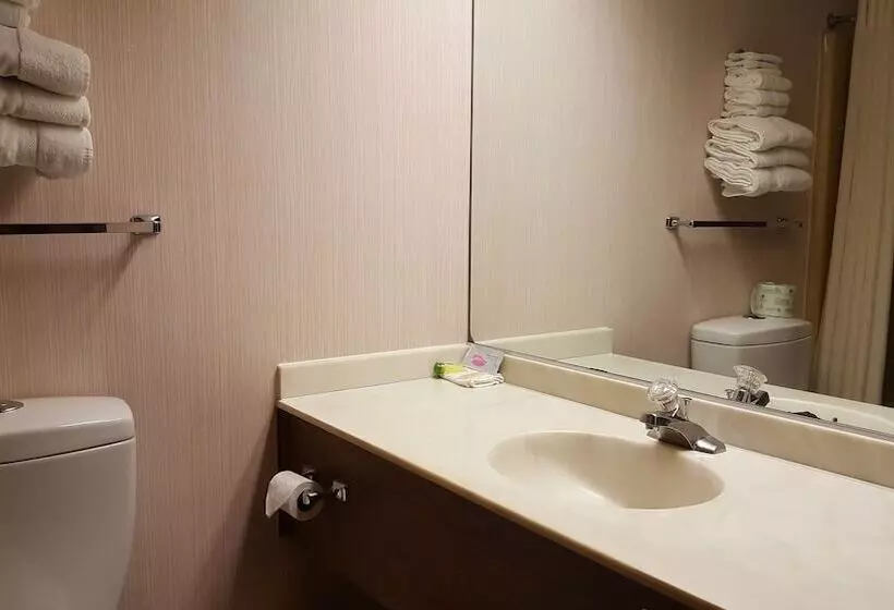 هتل Americas Best Value Inn Chippewa Falls