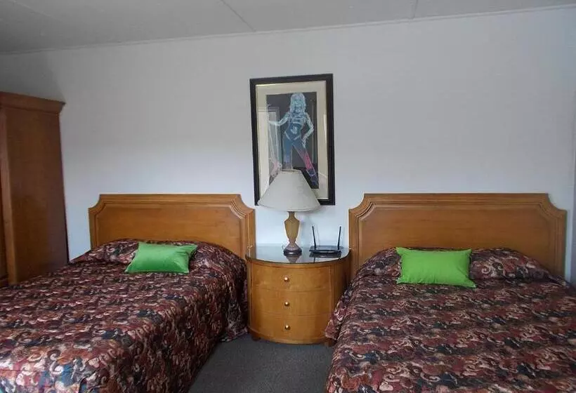 בית מלון כפרי Atomic Inn Beatty Near Death Valley