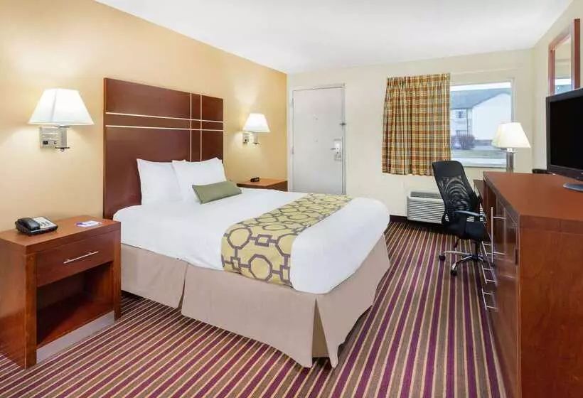 هتل Baymont By Wyndham Bowling Green