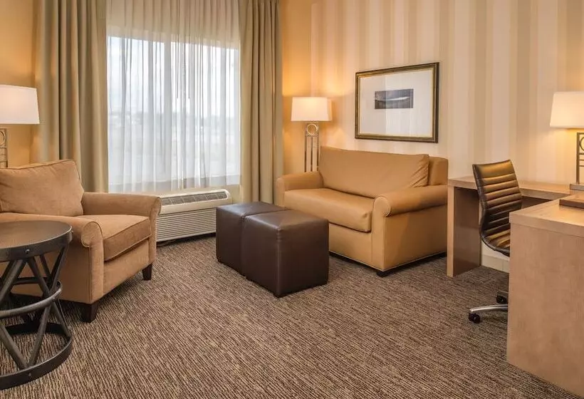 Отель Doubletree By Hilton Portland  Beaverton