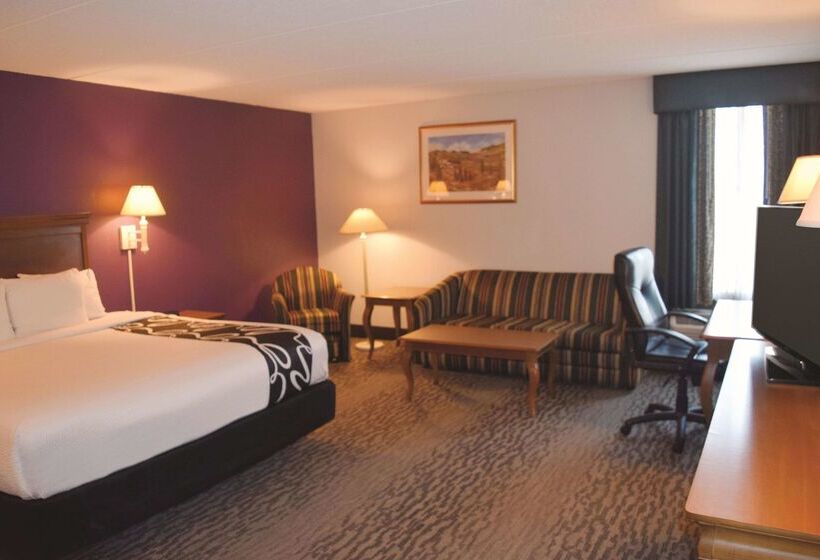فندق La Quinta Inn By Wyndham Binghamton  Johnson City