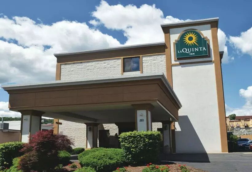 酒店 La Quinta Inn By Wyndham Binghamton  Johnson City