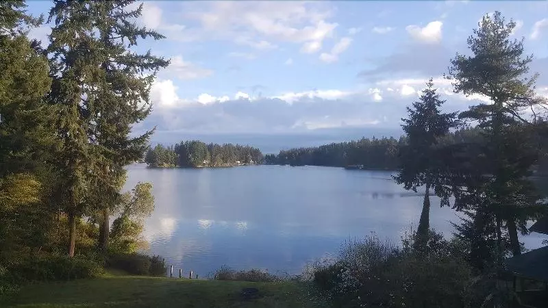 酒店 Oyster Bay Inn & Suites