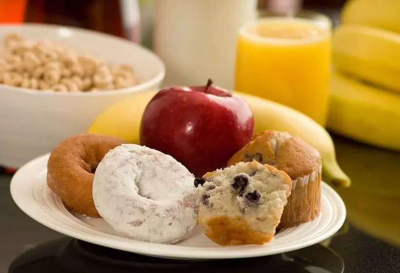 Отель Wingate By Wyndham St Louis Fenton Route 66