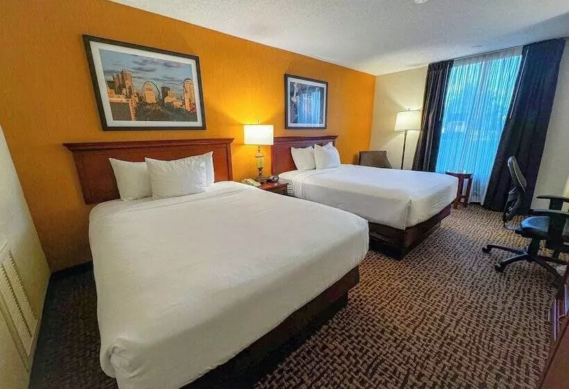 Отель Wingate By Wyndham St Louis Fenton Route 66