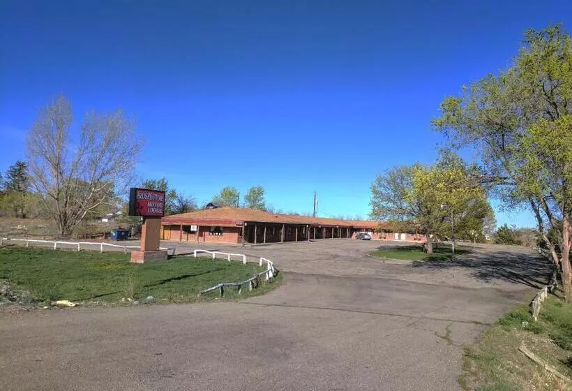 酒店 Prospector Motor Lodge