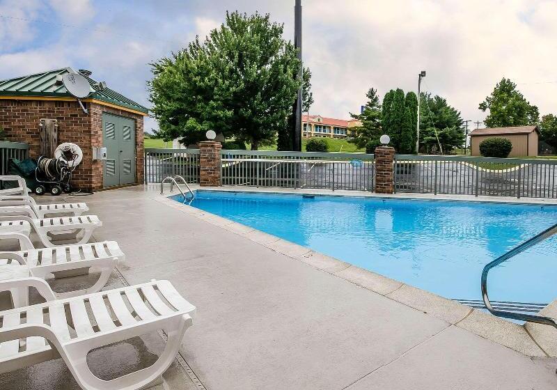 Отель Quality Inn