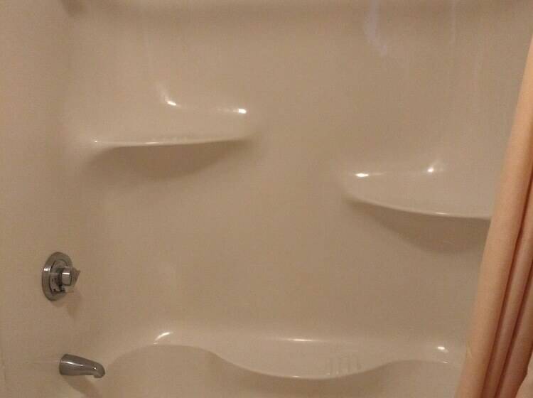 فندق The Charles Inn At Vacationland Inns