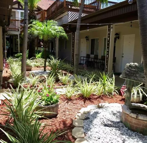 Palm Crest Resort Motel