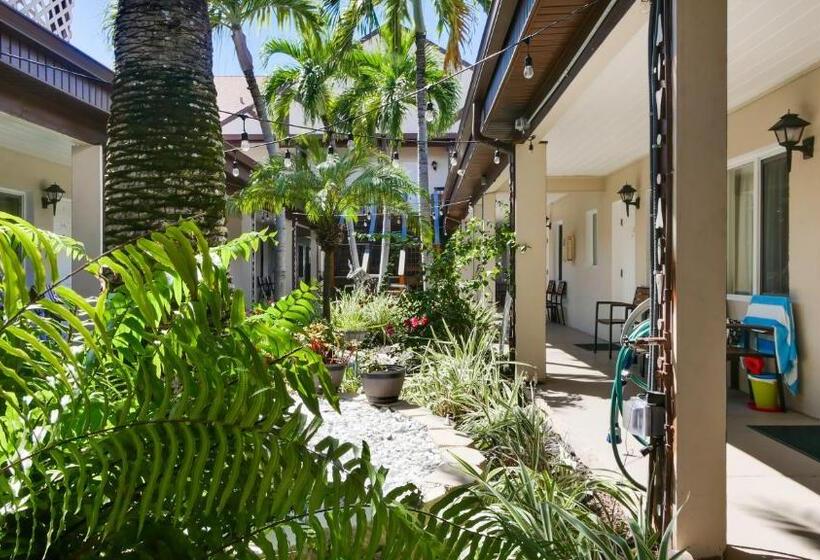 Palm Crest Resort Motel