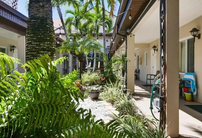 Palm Crest Resort Motel