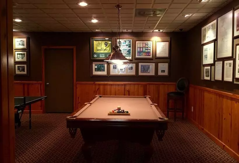 استراحتگاه Pine Needles Lodge & Golf Club