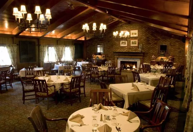 استراحتگاه Pine Needles Lodge & Golf Club