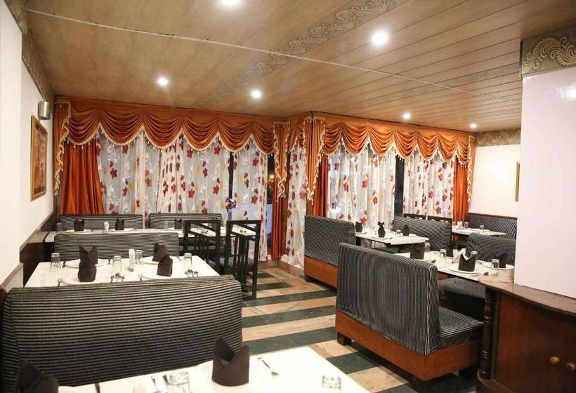 فندق Fab Ever Green