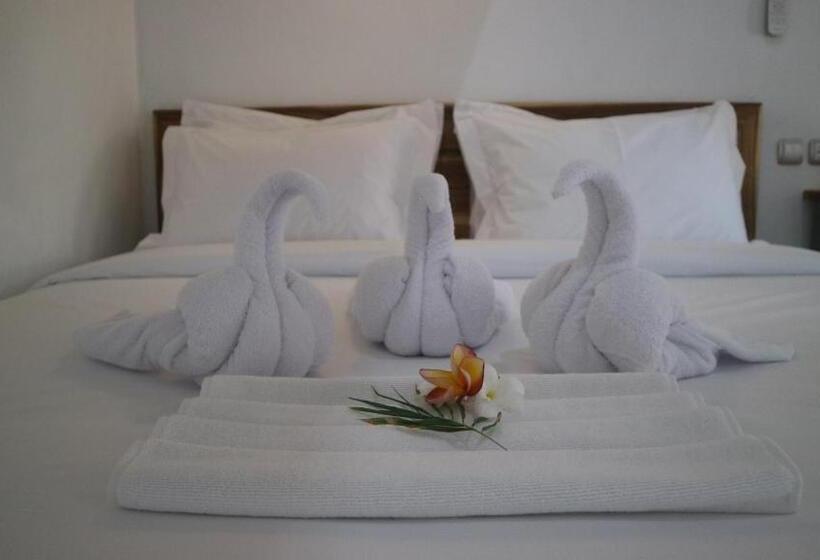 渡假胜地  Hawera Village