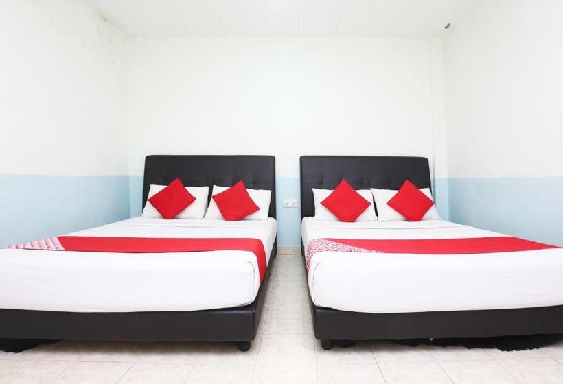 בית מלון כפרי Oyo 89591 Kb 7 Days  Sdn Bhd