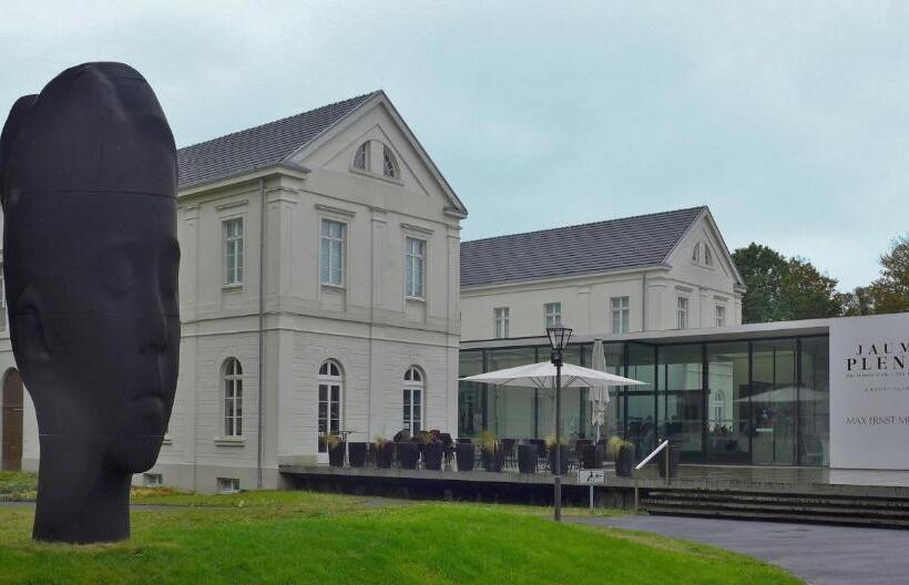 Rs Hotel   Smart & Modern Hotel Apartments