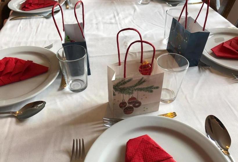 تختخواب و صبحانه Can Ballús Bed&breakfast