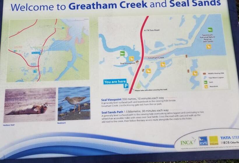 مبيت وإفطار The Mayfair Lodge & Family Suite