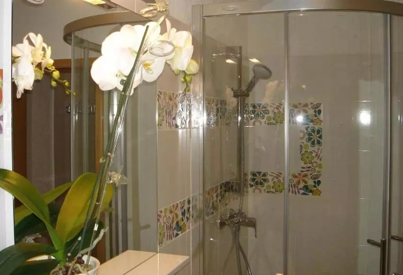 Majatalo Apartments And Rooms Kristina