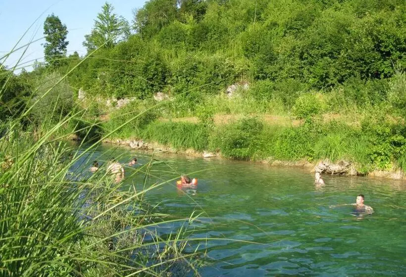 Majatalo Apartments And Rooms Kristina