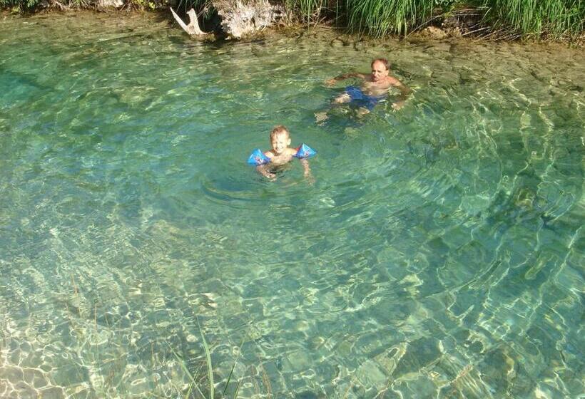 بنسيون Apartments And Rooms Kristina