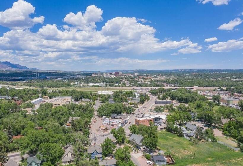 3br Modern Marveldowntown Customprivate Balcony